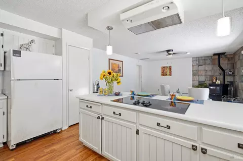 Kitchen - 397 W Railroad Ave, Cotati, CA 94931 photo 5 of 5