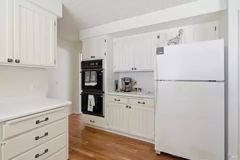 Kitchen - 397 W Railroad Ave, Cotati, CA 94931 photo 4 of 5