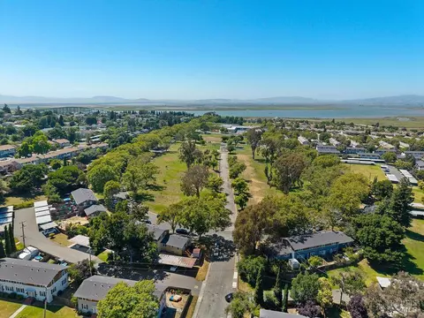View/Area - 1 Rodgers St, Vallejo, CA 94590 photo 2 of 4
