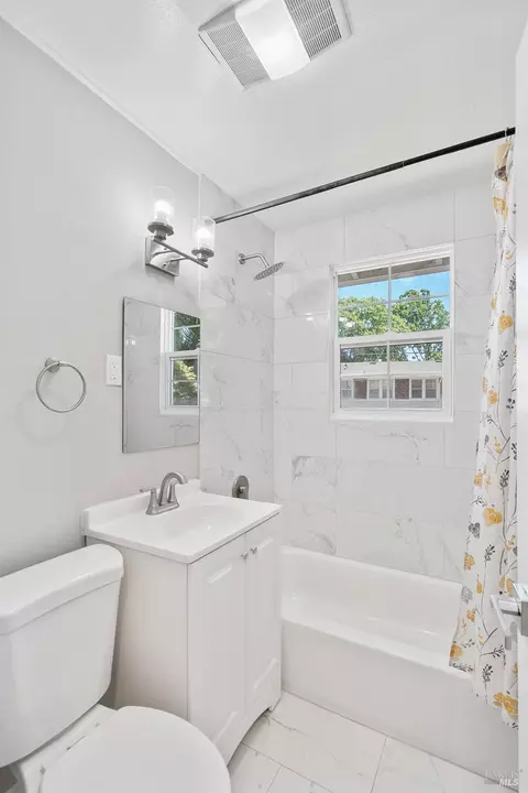Bath - 1 Rodgers St, Vallejo, CA 94590 photo 2 of 2