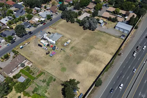 2180 Corby Ave, Santa Rosa, CA 95407