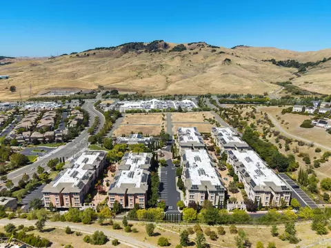 1215 Symphony Way, Vallejo, CA 94591 photo 34