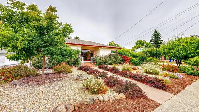 1065 Stevenson St, Santa Rosa, CA 95404