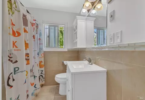 1001 Highland Ave, Vallejo, CA 94590 photo 17