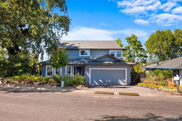 860 March Ave, Healdsburg, CA 95448
