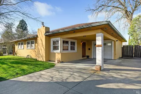 1498 Sierra Ave, Napa, CA 94558