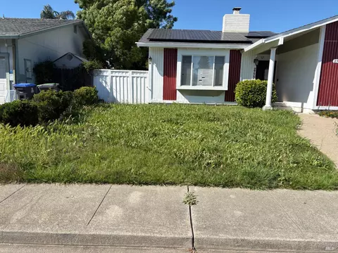 Exterior - 2772 Toland Dr, Fairfield, CA 94534 photo 2 of 8