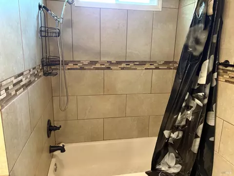 Bath - 2772 Toland Dr, Fairfield, CA 94534 photo 3 of 3