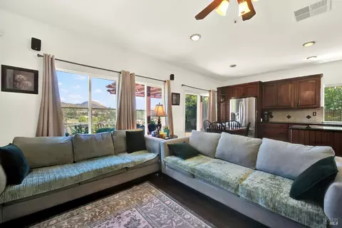 6272 Pebble Beach Dr, Vallejo, CA 94591 photo 14