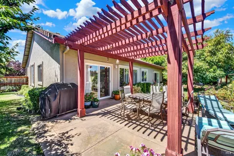 6272 Pebble Beach Dr, Vallejo, CA 94591 photo 38