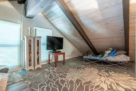 Bedroom - 8308 Lost Mill Rd, Shingletown, CA 96088 photo 4 of 4