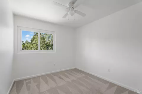 Bedroom - 536 Capps Ln, Ukiah, CA 95482 photo 3 of 6