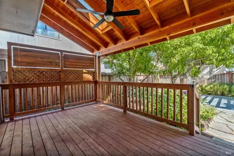 Exterior - 536 Capps Ln, Ukiah, CA 95482 photo 3 of 8