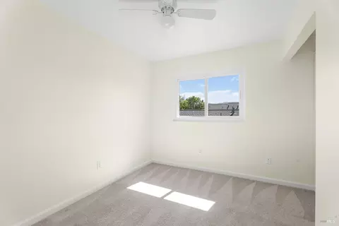 Bedroom - 536 Capps Ln, Ukiah, CA 95482 photo 2 of 6