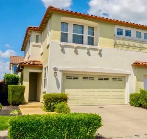 361 Gabiano Ct, Vacaville, CA 95687