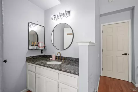 Bath - 939 E Atlantic Ave, Fairfield, CA 94533 photo 3 of 4