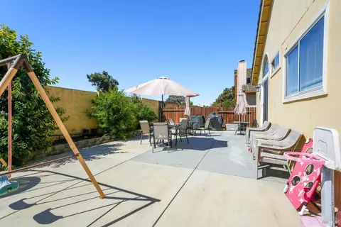 Exterior - 939 E Atlantic Ave, Fairfield, CA 94533 photo 7 of 8