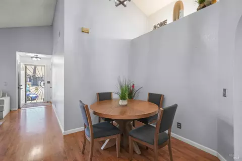 Dining - 939 E Atlantic Ave, Fairfield, CA 94533 photo 1 of 2