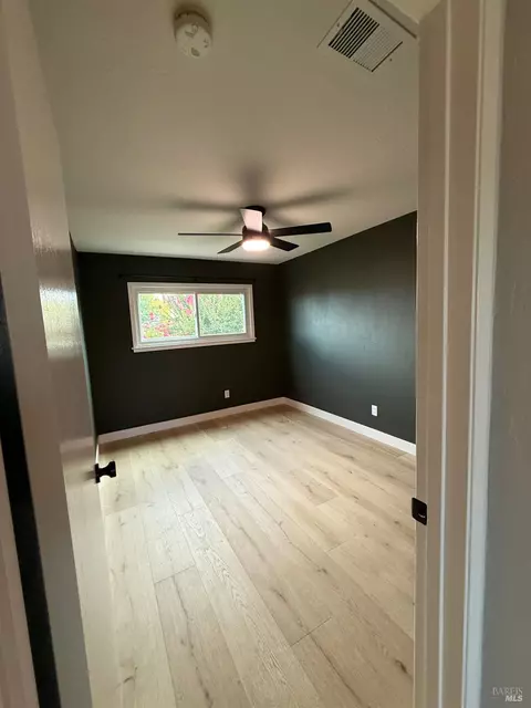 Bedroom - 455 Donner Ct, Petaluma, CA 94954 photo 3 of 6
