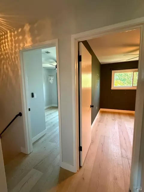 Entry Way - 455 Donner Ct, Petaluma, CA 94954 photo 5 of 6