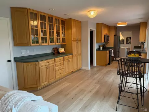 Kitchen - 455 Donner Ct, Petaluma, CA 94954 photo 5 of 5