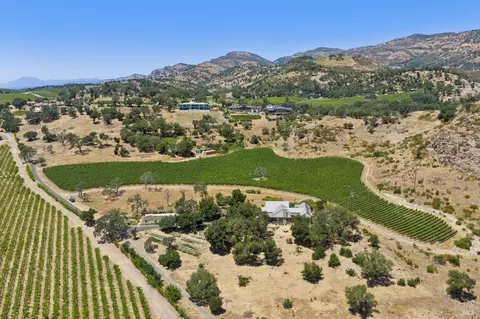 1035 Loma Vista Dr, Napa, CA 94558