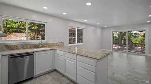 450 Mountain View Dr, Martinez, CA 94553 photo 20