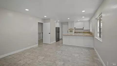 450 Mountain View Dr, Martinez, CA 94553 photo 17