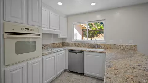 450 Mountain View Dr, Martinez, CA 94553 photo 18