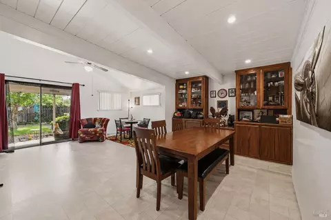 Dining - 340 Plum St, Vacaville, CA 95688 photo 1 of 5