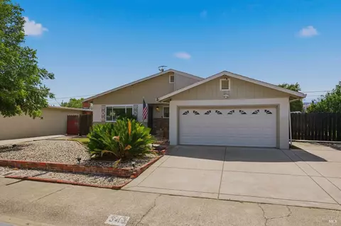 Exterior - 340 Plum St, Vacaville, CA 95688 photo 5 of 13