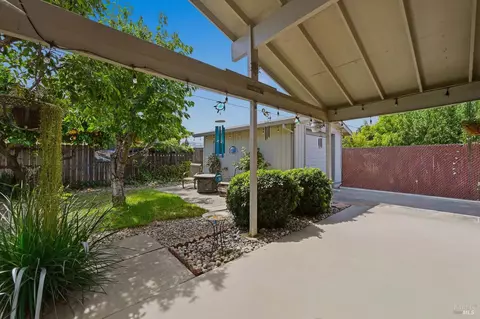Exterior - 340 Plum St, Vacaville, CA 95688 photo 7 of 13