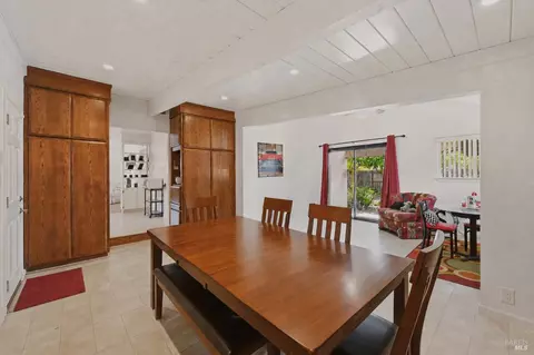 Dining - 340 Plum St, Vacaville, CA 95688 photo 3 of 5
