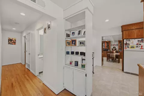 Entry Way - 340 Plum St, Vacaville, CA 95688 photo 1 of 1