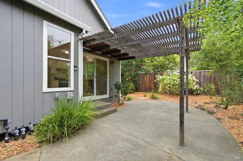 1842 Wright St, Santa Rosa, CA 95404 photo 25