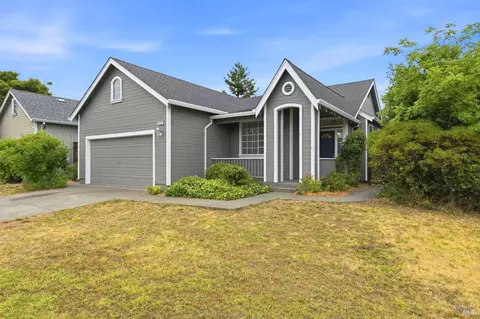 1842 Wright St, Santa Rosa, CA 95404 photo 2