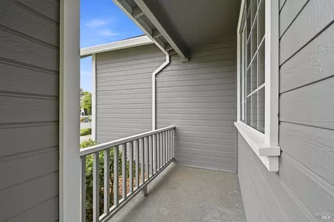 1842 Wright St, Santa Rosa, CA 95404 photo 4