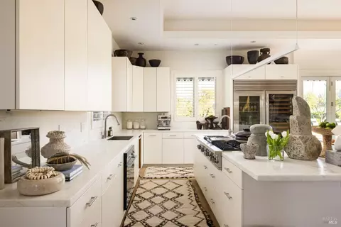 Kitchen - 1237 Bella Oaks Ln, Napa, CA 94558 photo 3 of 3
