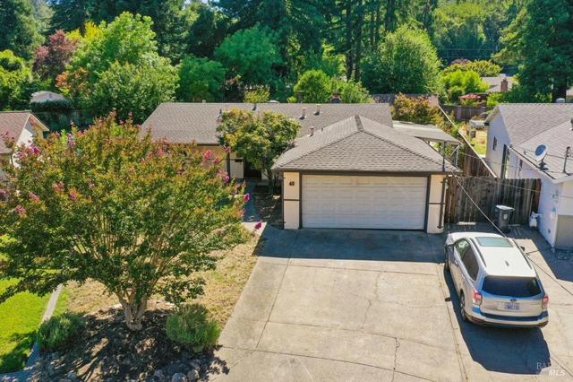 40 Queens Ct, Napa, CA 94558