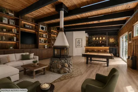 Living - 40 Queens Ct, Napa, CA 94558 photo 4 of 12