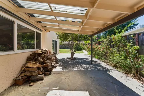Exterior - 40 Queens Ct, Napa, CA 94558 photo 6 of 19