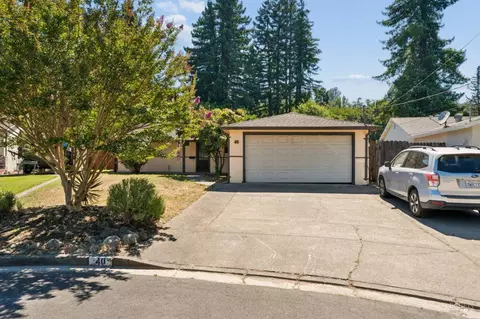 Exterior - 40 Queens Ct, Napa, CA 94558 photo 16 of 19
