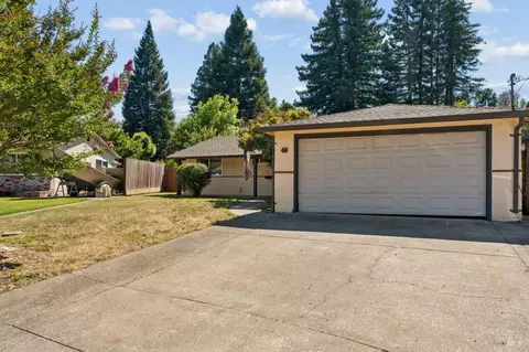 Exterior - 40 Queens Ct, Napa, CA 94558 photo 19 of 19