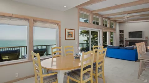 Dining - 120 Sunset Way, Muir Beach, CA 94965 photo 1 of 5