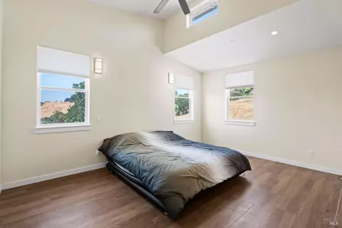 Bedroom - 868 Sanel Dr, Ukiah, CA 95482 photo 4 of 5