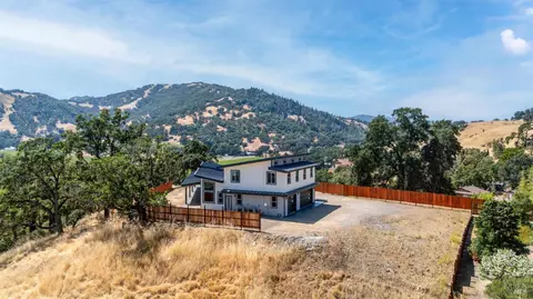 Exterior - 868 Sanel Dr, Ukiah, CA 95482 photo 5 of 5