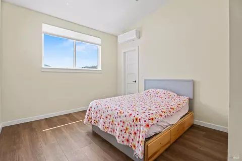 Bedroom - 868 Sanel Dr, Ukiah, CA 95482 photo 5 of 5