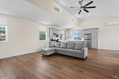 Living - 868 Sanel Dr, Ukiah, CA 95482 photo 9 of 9