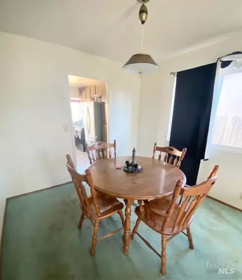 2016 Davis Dr, Fairfield, CA 94533 photo 5