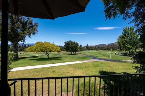 843 Acorn Way, Napa, CA 94558